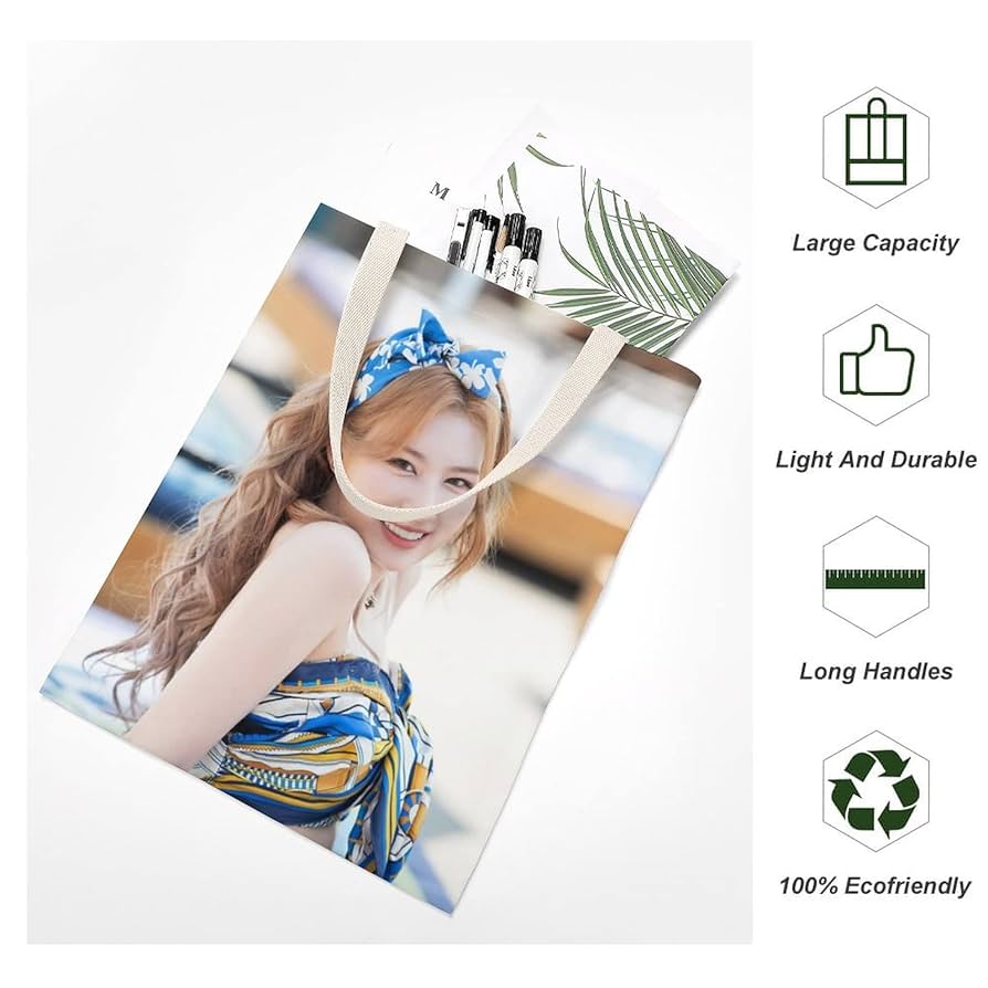 TWICEトートバッグ　サナ　おまけつき TWICEトートバッグ サナ おまけつき